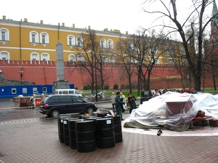 Правительство РФ пригласило «Мастерфайбр» на реконструкцию Александровского сада