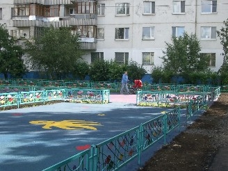 Площадка победила в конкурсе «Московский дворик-2008»