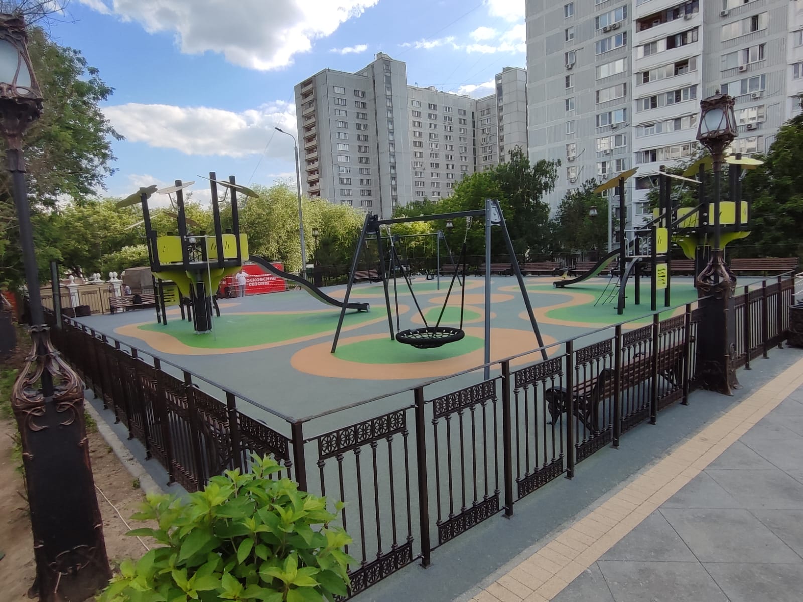 г. Москва, м. Медведково, Московские сезоны — фото 1