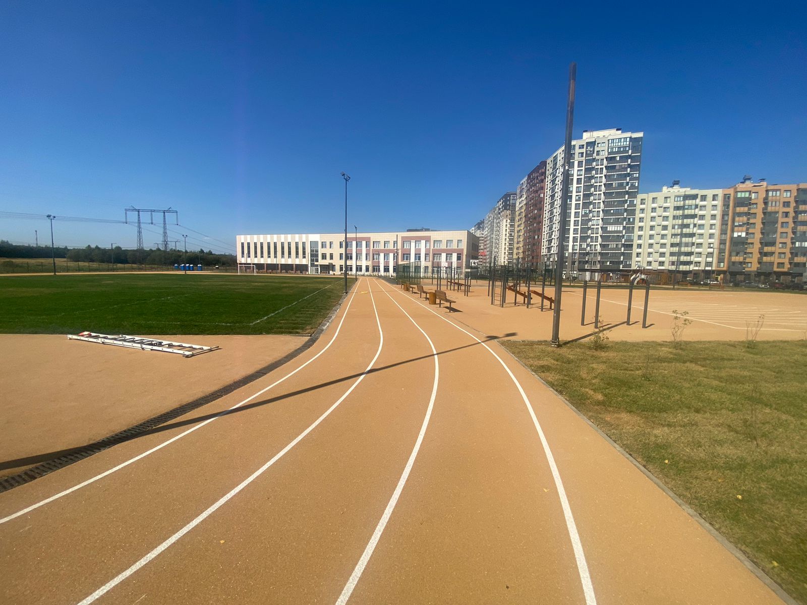 Московская обл., г. Мытищи, п. Бородино, школа — фото 6